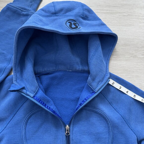 Vintage Lululemon Scuba Hoodie OG RARE No thumbholes Blue Size 8 EUC - Picture 11 of 12
